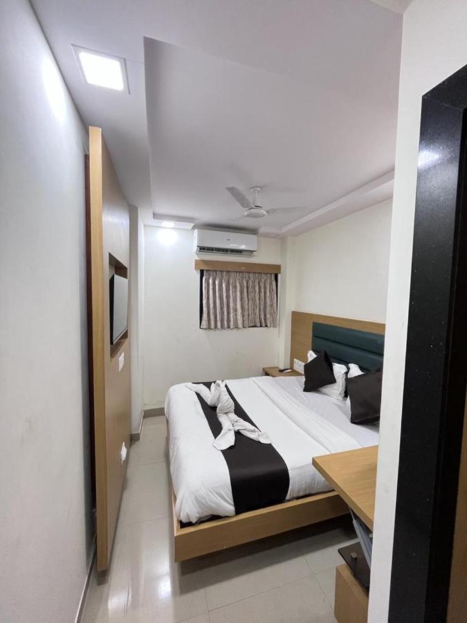 Hotel Sai Grand Residency 孟买 外观 照片